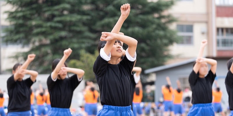 class-uniform-production-800x400